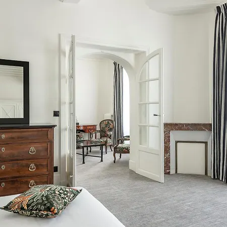 De La Poste Szálloda 4*