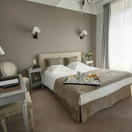 Hotel De La Poste 4*