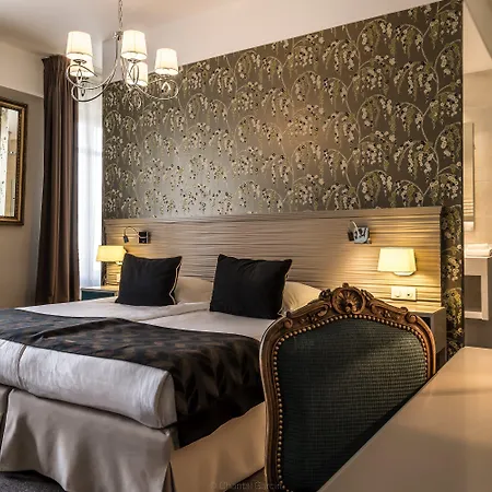 Szálloda De La Poste 4*