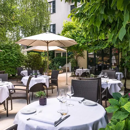 De La Poste Szálloda 4*