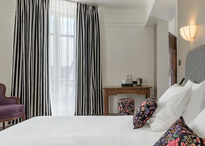 فندق De La Poste بون