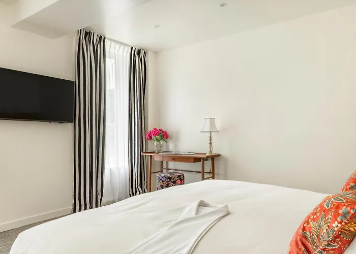 De La Poste 4* بون