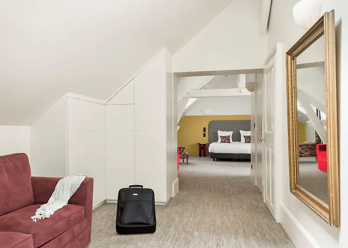 De La Poste 4* بون